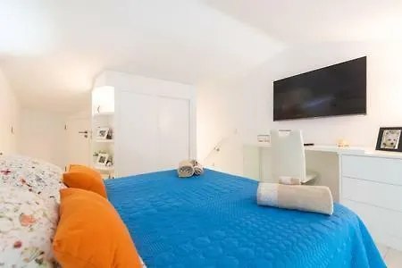 펜션 Lidia & Paco Two Bedrooms Beachfront